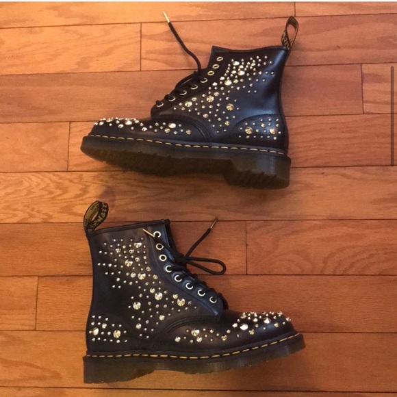 1460 midas smooth leather gold studded boots